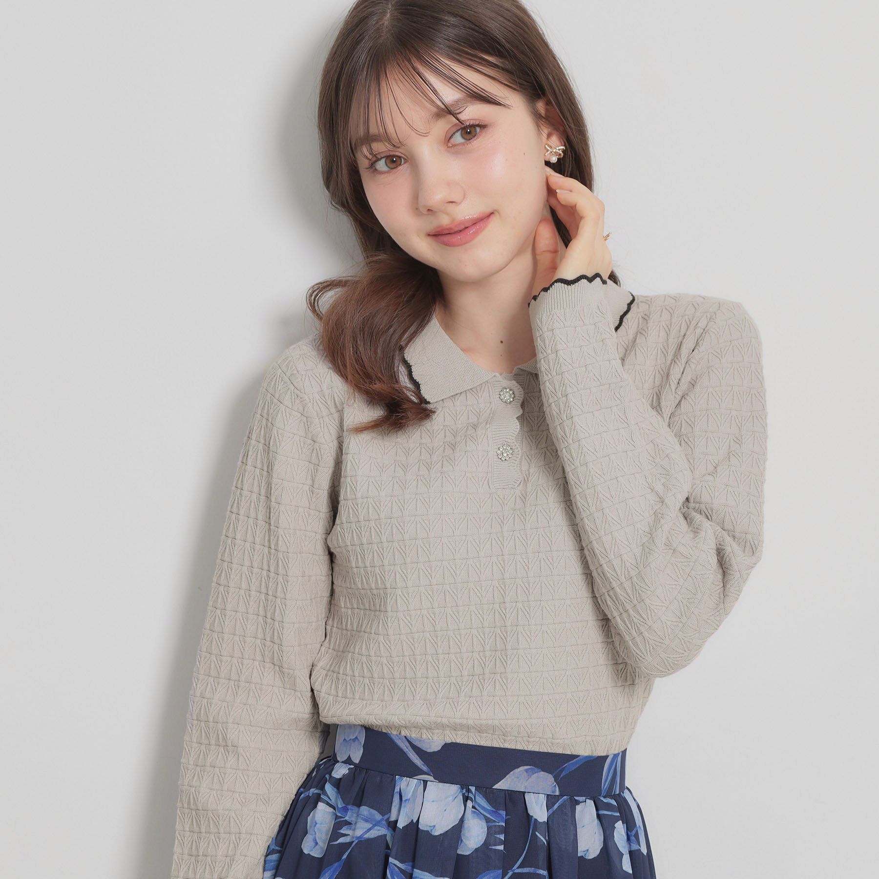 Couture broach「【洗える着映え】ビジュー釦ポロニット」|ニット・セーター|ライトグレー(011