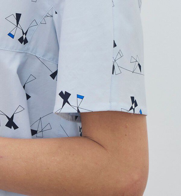 DES PRES「【WEB先行予約】トライアングルクロスプリント フレアテールブラウス」|シャツ・ブラウス|