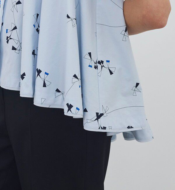 DES PRES「【WEB先行予約】トライアングルクロスプリント フレアテールブラウス」|シャツ・ブラウス|