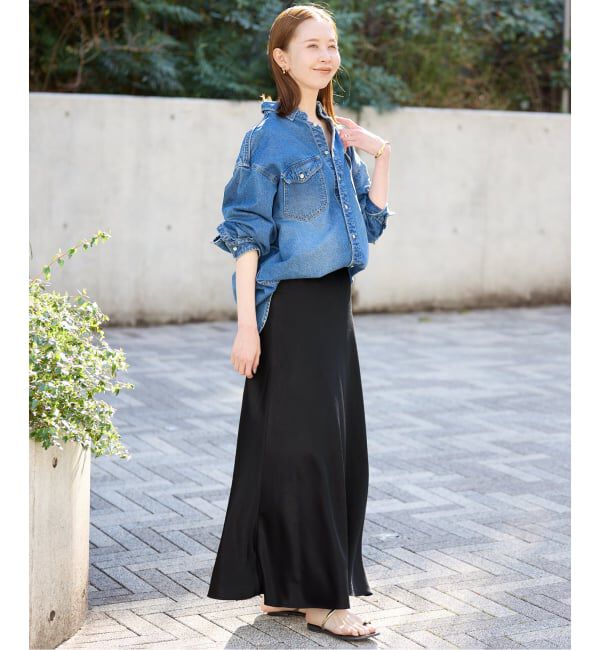 SLOBE IENA「《WEB限定カラー有り/追加》グロッシーサテンフレアスカート」|スカート|