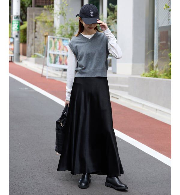 SLOBE IENA「《WEB限定カラー有り/追加》グロッシーサテンフレアスカート」|スカート|