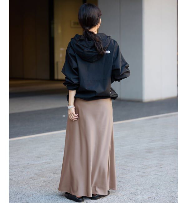 SLOBE IENA「《WEB限定カラー有り/追加》グロッシーサテンフレアスカート」|スカート|