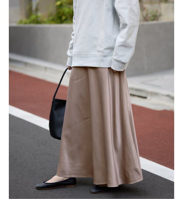 SLOBE IENA「《WEB限定カラー有り/追加》グロッシーサテンフレアスカート」|スカート|