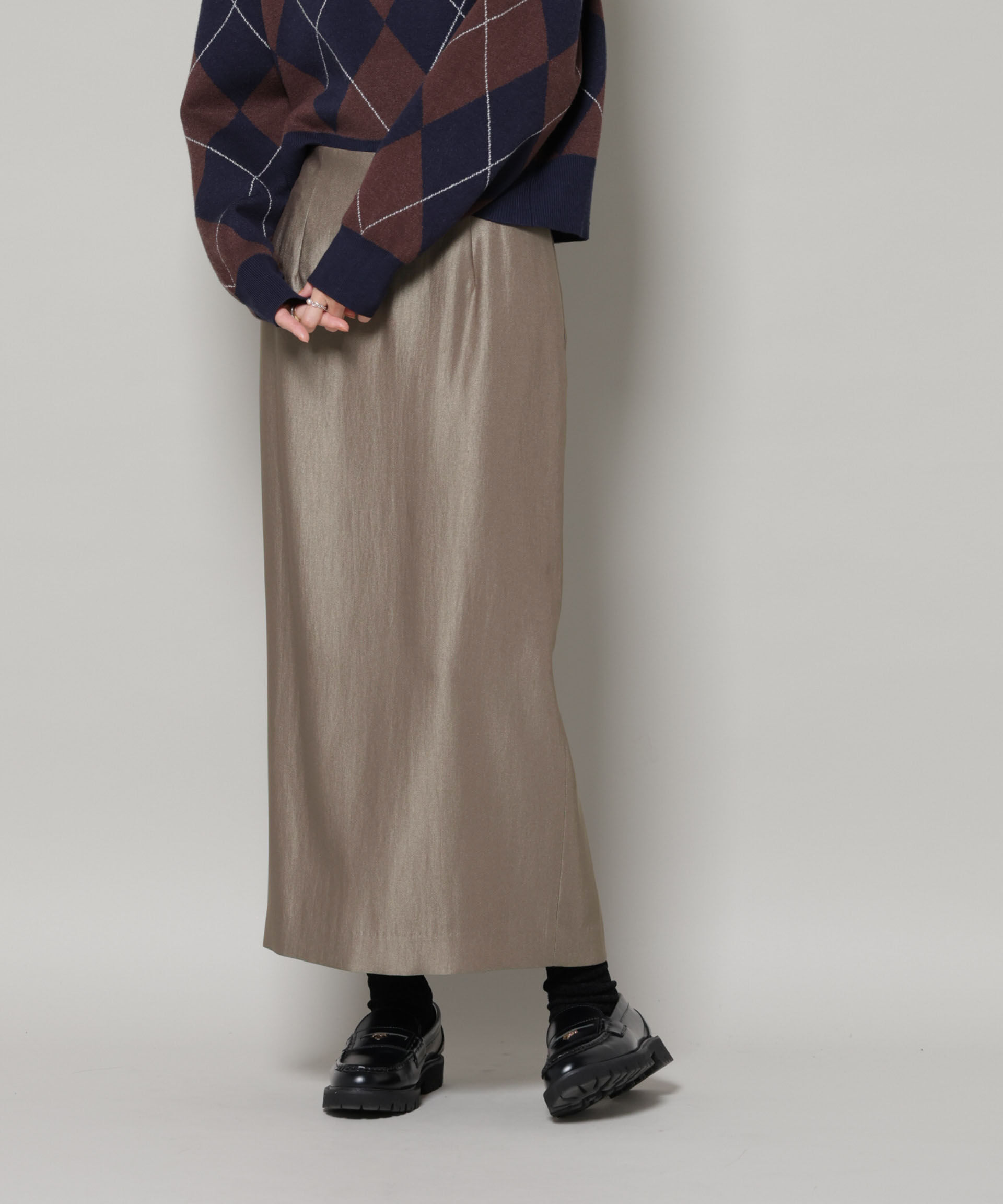 nano･universe「ブライトツイルサテンタイトスカート」|スカート|