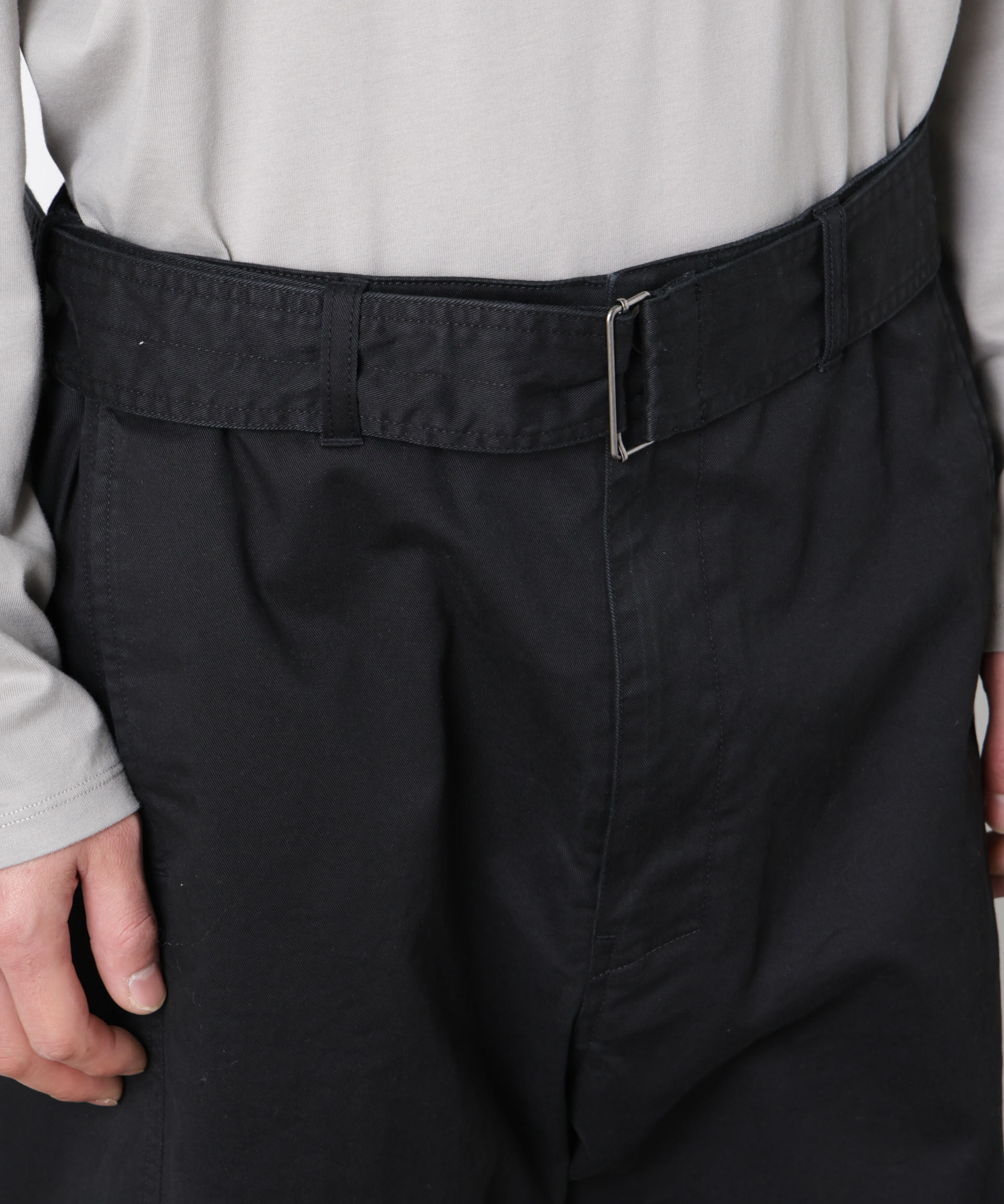 nano･universe「｢ASSEMBLANC｣ベルテッド3Dパンツ」|チノ|