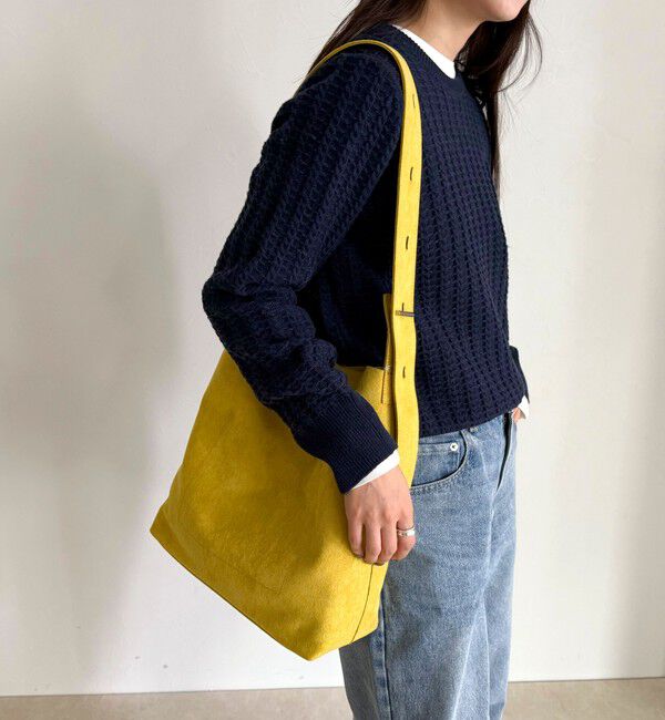 fredy emue「フェイクスエードアジャストワンハンドルバッグ」|ショルダー・メッセンジャー|マスタード