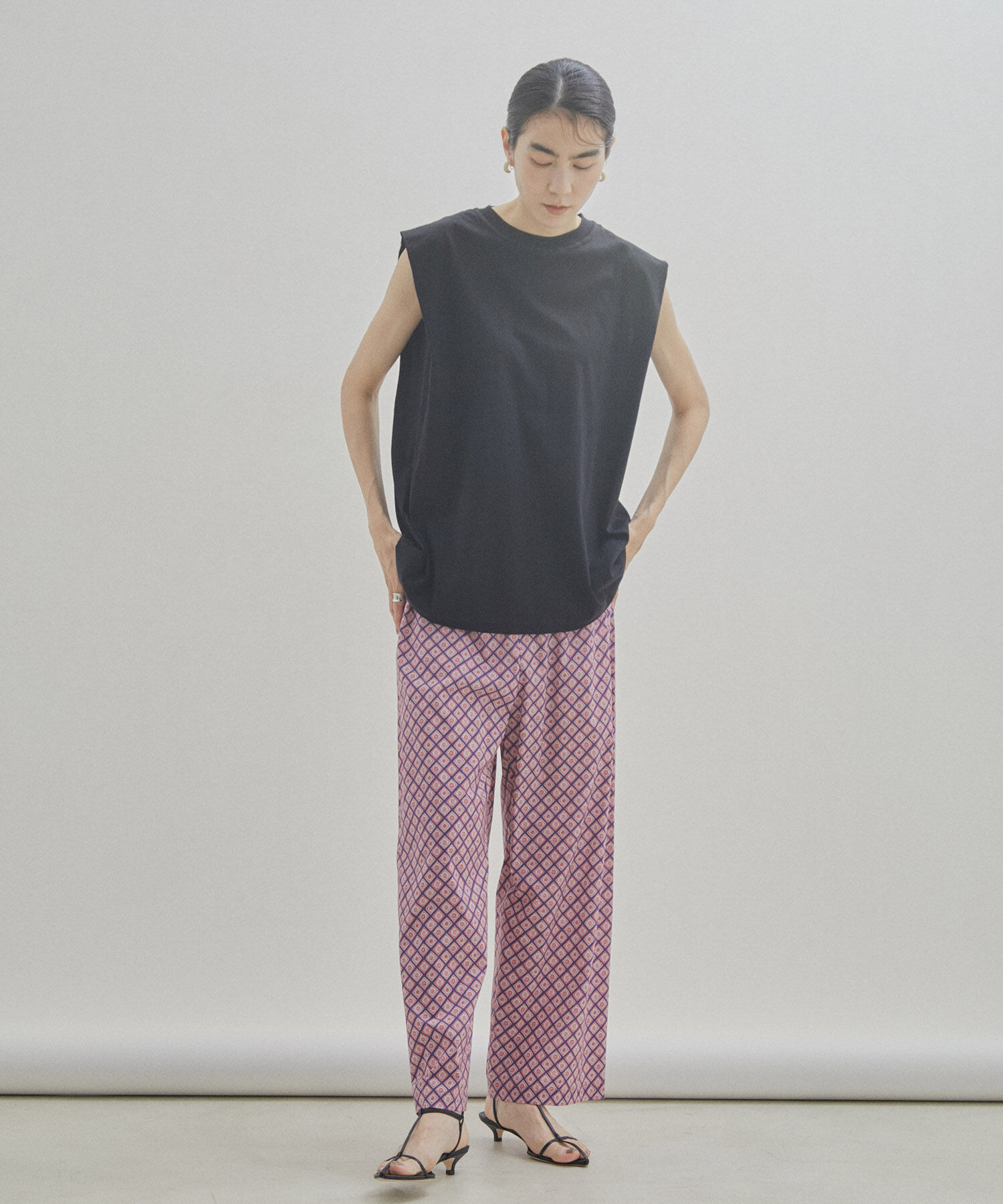 SALON adam et rope'「【UVケア・接触冷感・洗濯耐久】PRIMA VEIL コットンノースリーブTシャツ」|Tシャツ・カットソー|