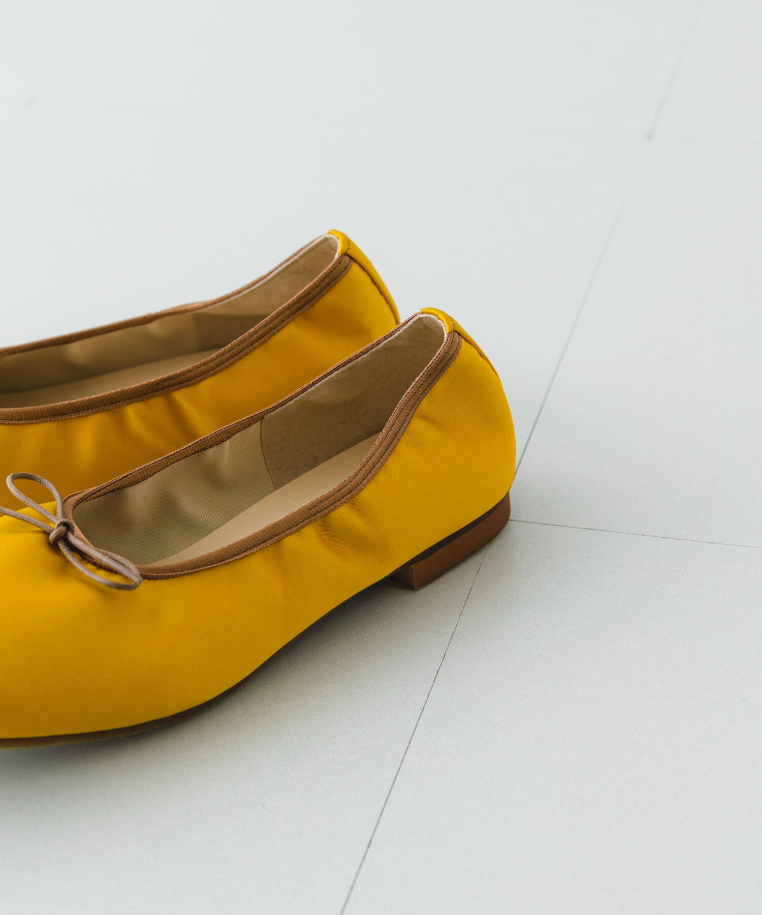 RODE SKO「『MADE IN JAPAN』 サテンスクエアトゥバレエシューズ」|バレエシューズ|