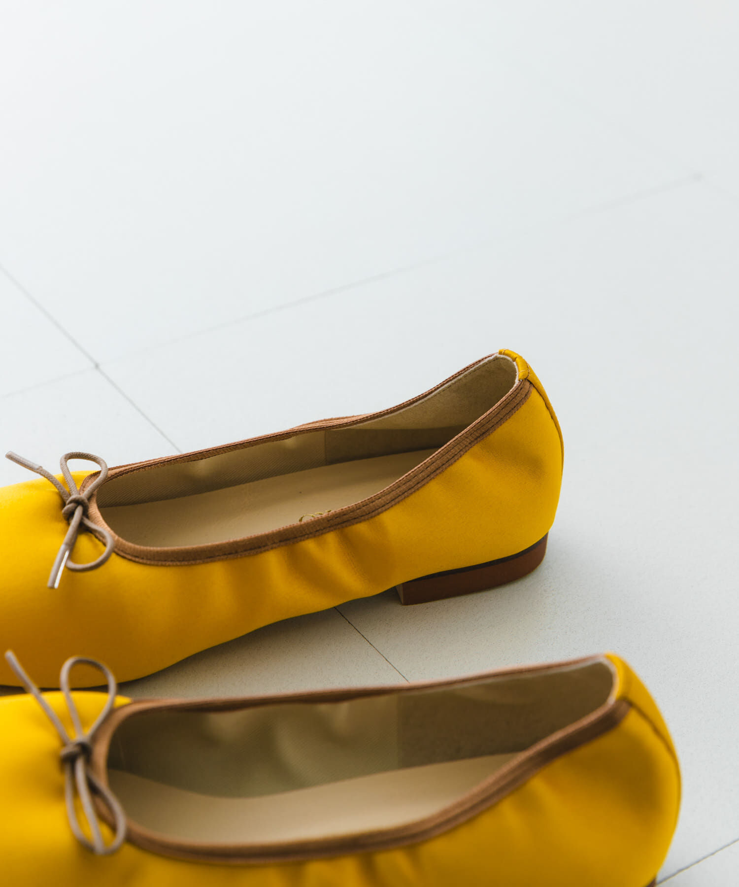 RODE SKO「『MADE IN JAPAN』 サテンスクエアトゥバレエシューズ」|バレエシューズ|