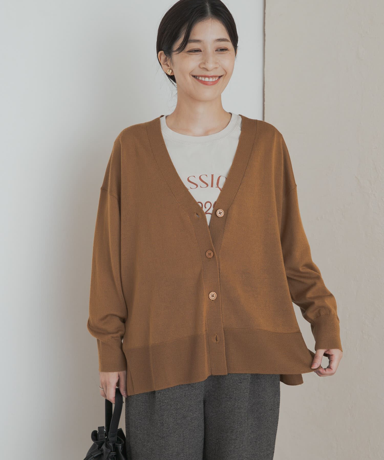 URBAN RESEARCH DOORS「ウォッシャブルウールVネックワイドカーディガン」|カーディガン|