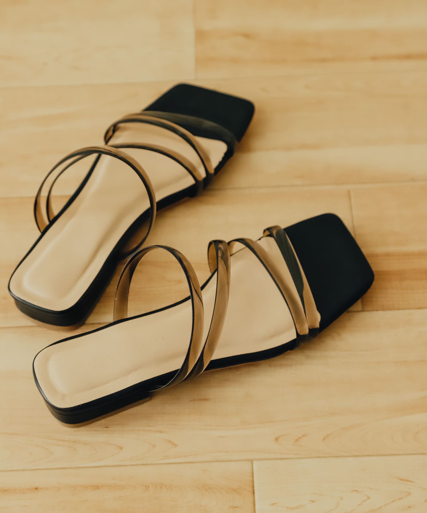 SENSE OF PLACE by URBAN RESEARCH「PVCアシメサンダル」|サンダル|