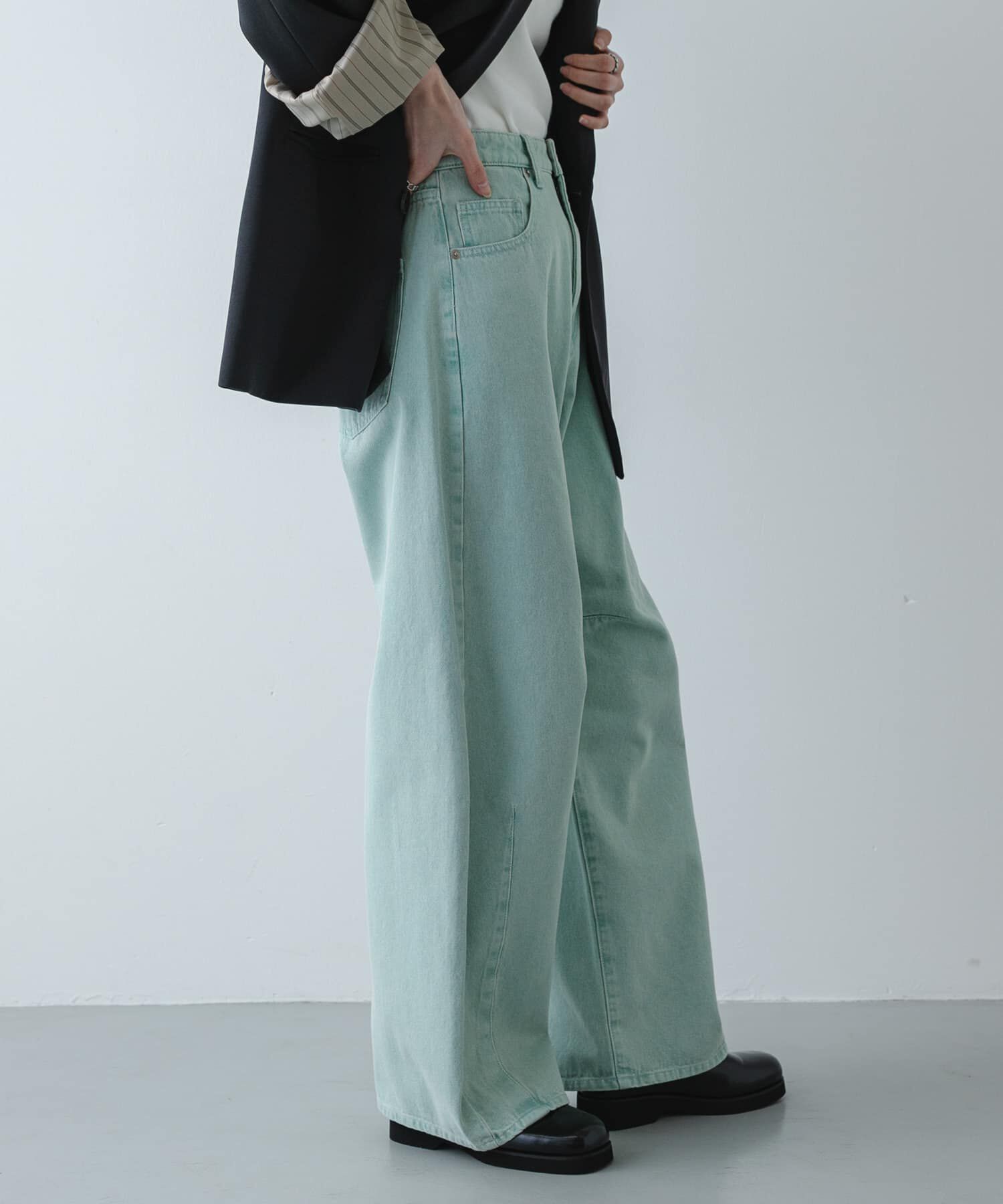 SENSE OF PLACE by URBAN RESEARCH「カーブデニム」|デニム|