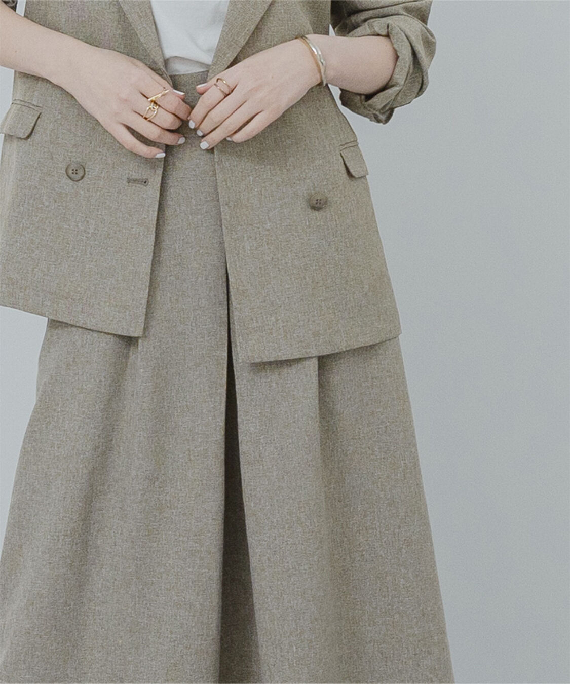 ur's「ﾘﾈﾝﾗｲｸﾌﾛﾝﾄﾀｯｸﾊｲｳｴｽﾄｽｶｰﾄ」|スカート|