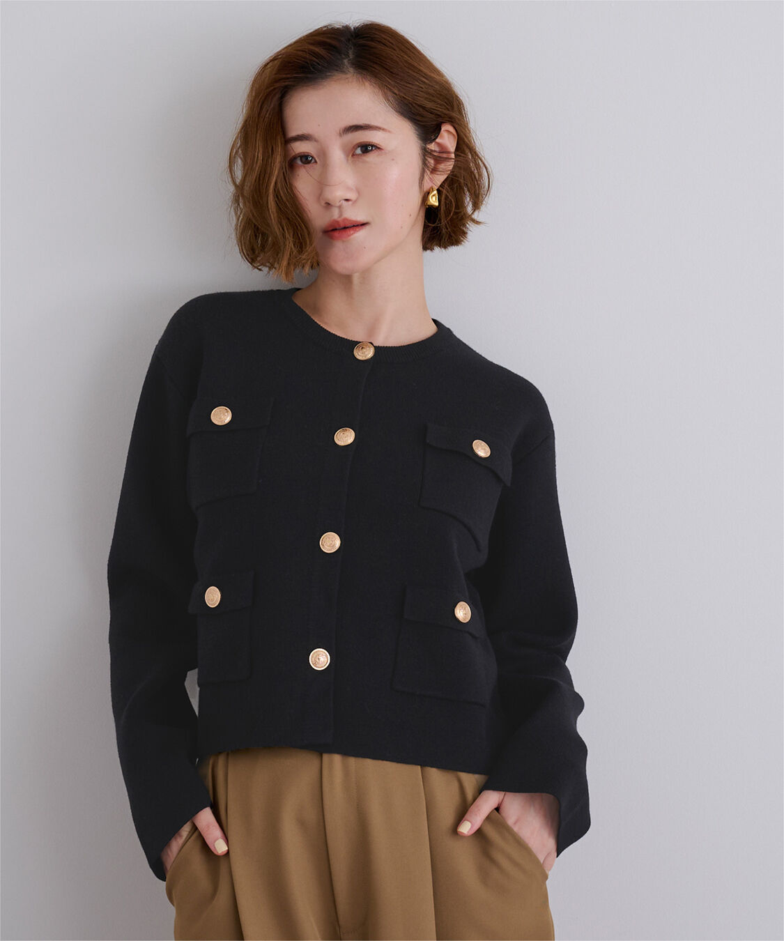 ur's「【星玲奈さんコラボアイテム】ゴールド釦ニットカーディガン/ジャケット」|カーディガン|