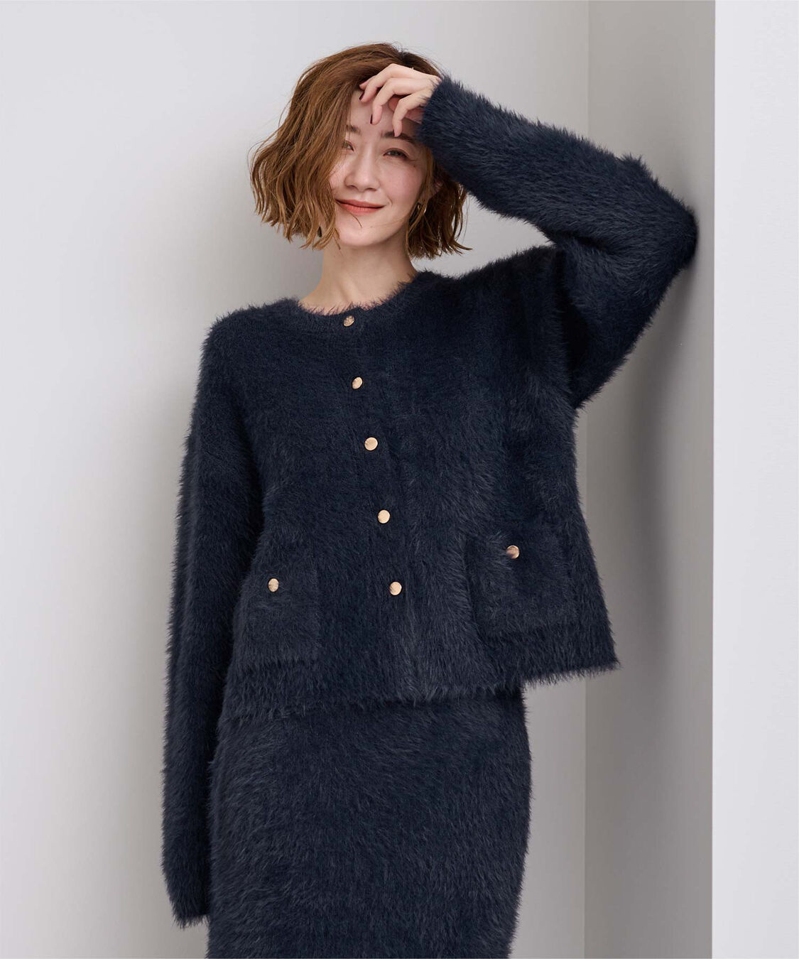 ur's「ゴールド釦シャギーニットカーディガン」|カーディガン|ネイビー