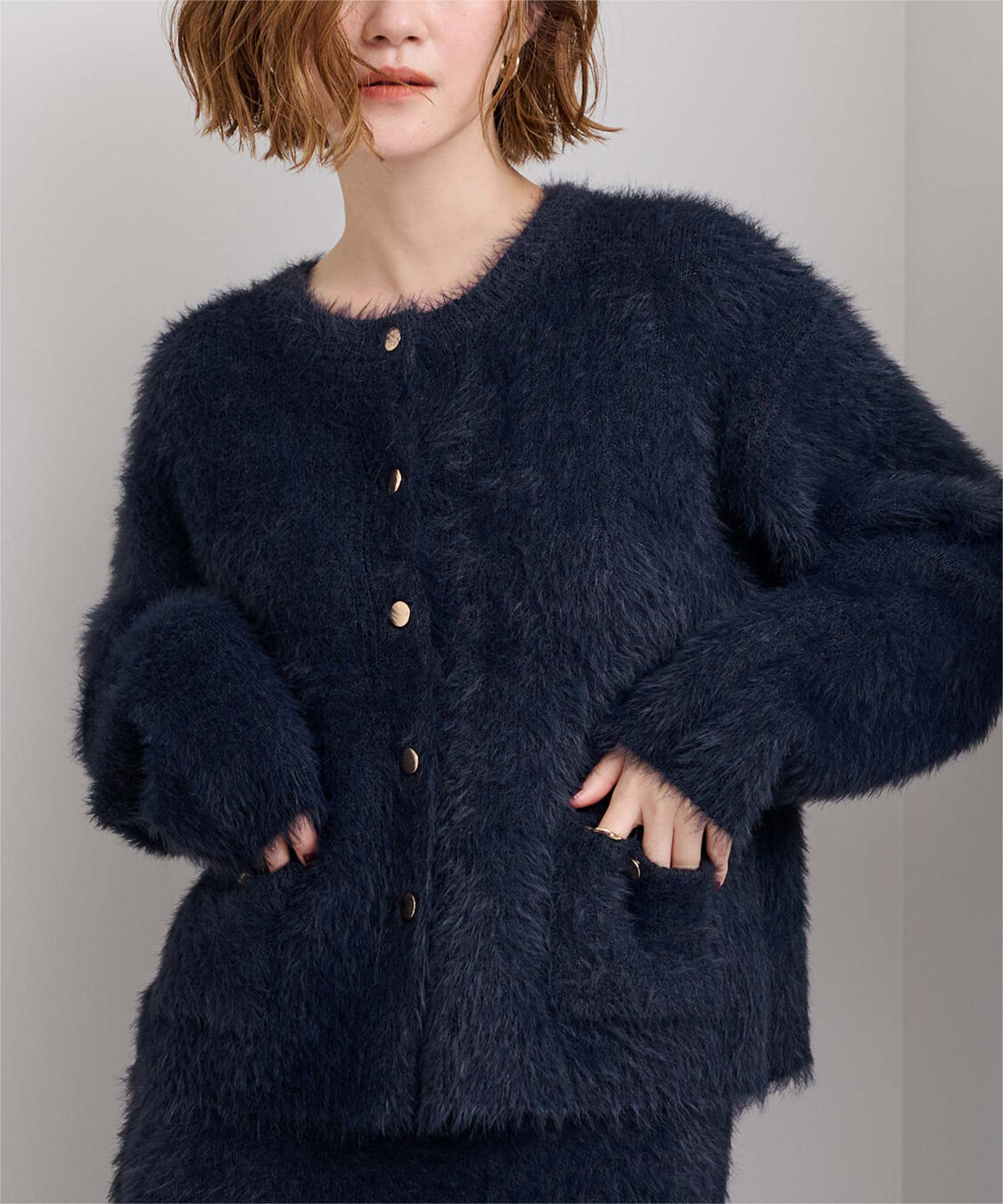 ur's「ゴールド釦シャギーニットカーディガン」|カーディガン|