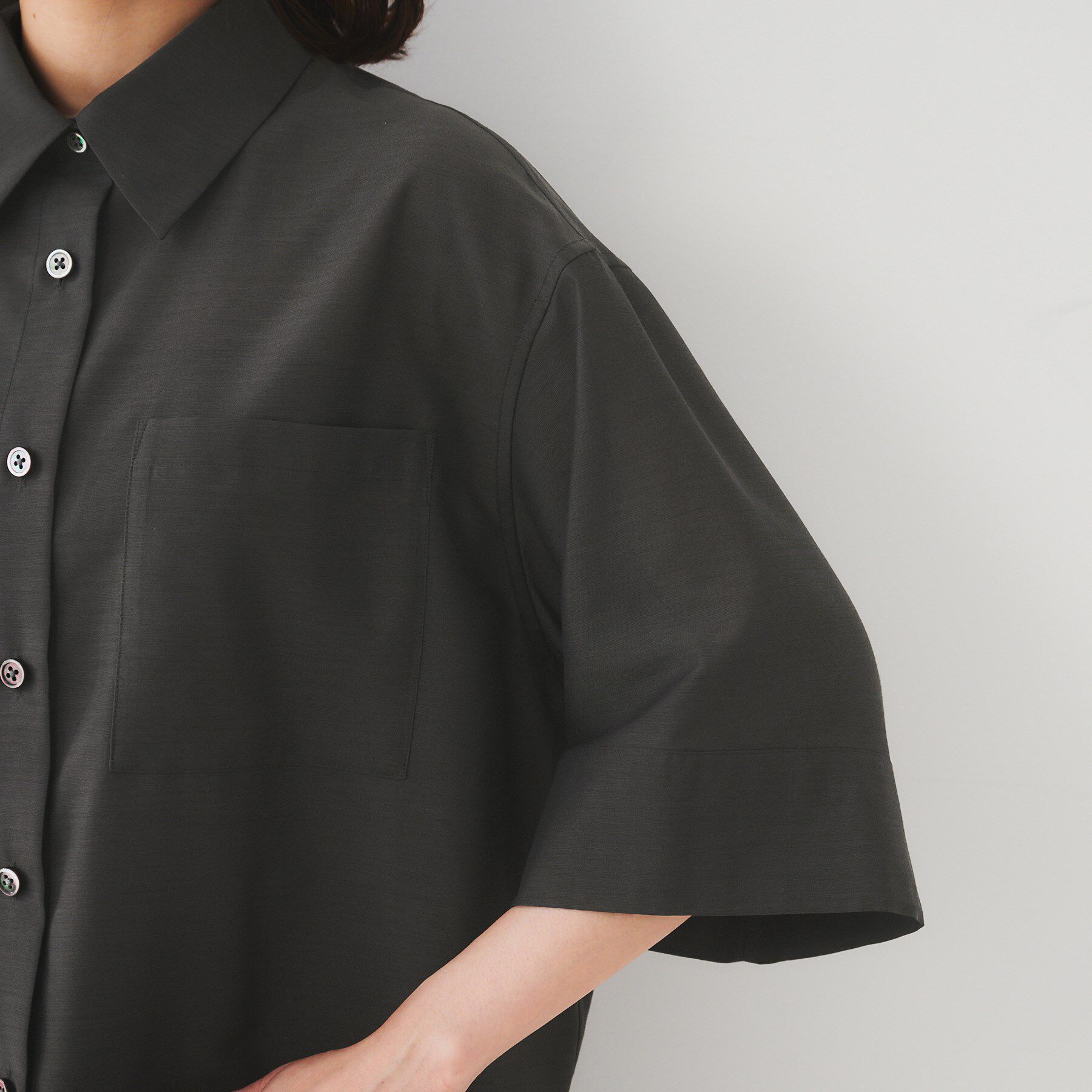 UNTITLED「【前開き/洗える】ショート丈シアーシャツ」|シャツ・ブラウス|