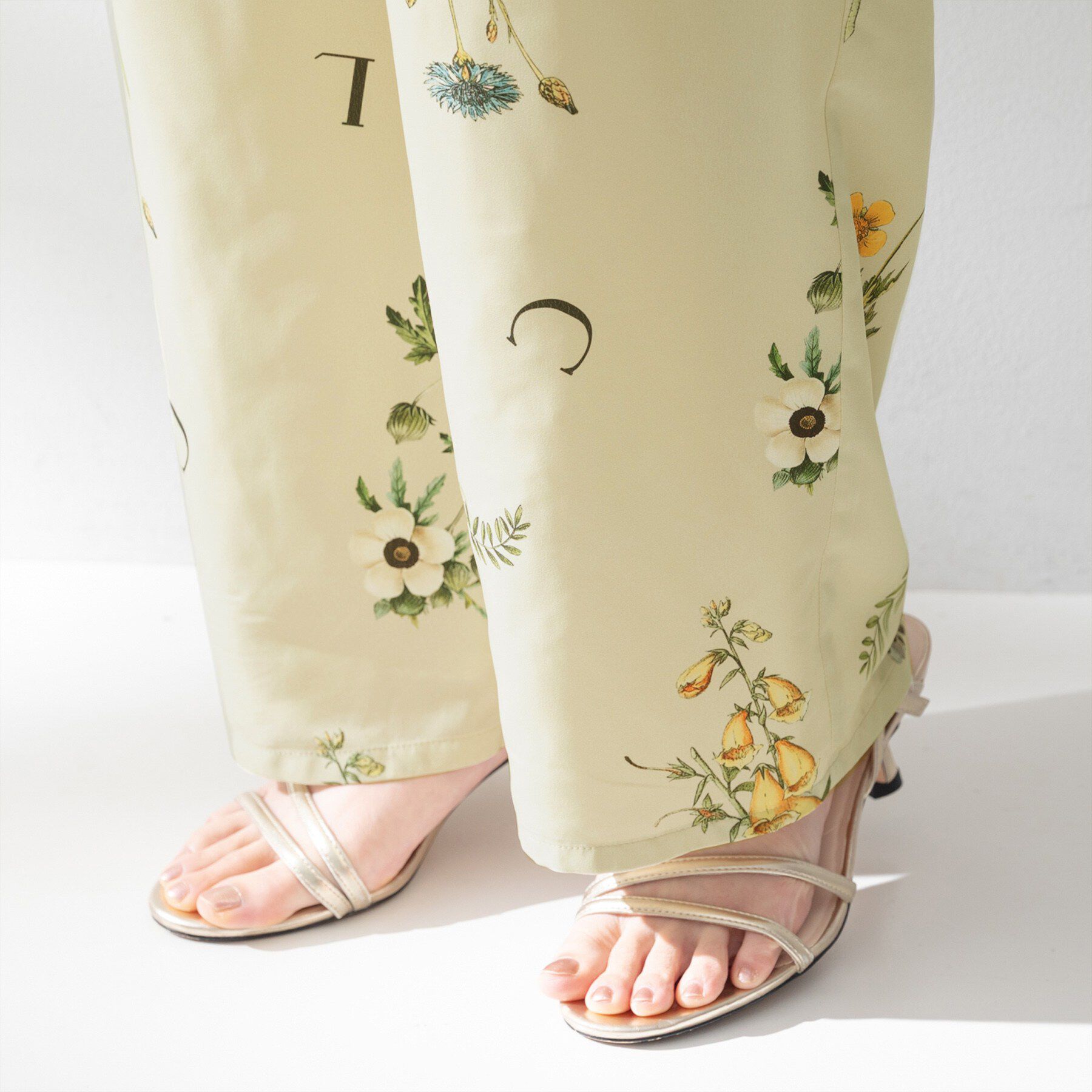 UNTITLED「【Liyoca】ボタニカルプリントイージーパンツ」|その他|