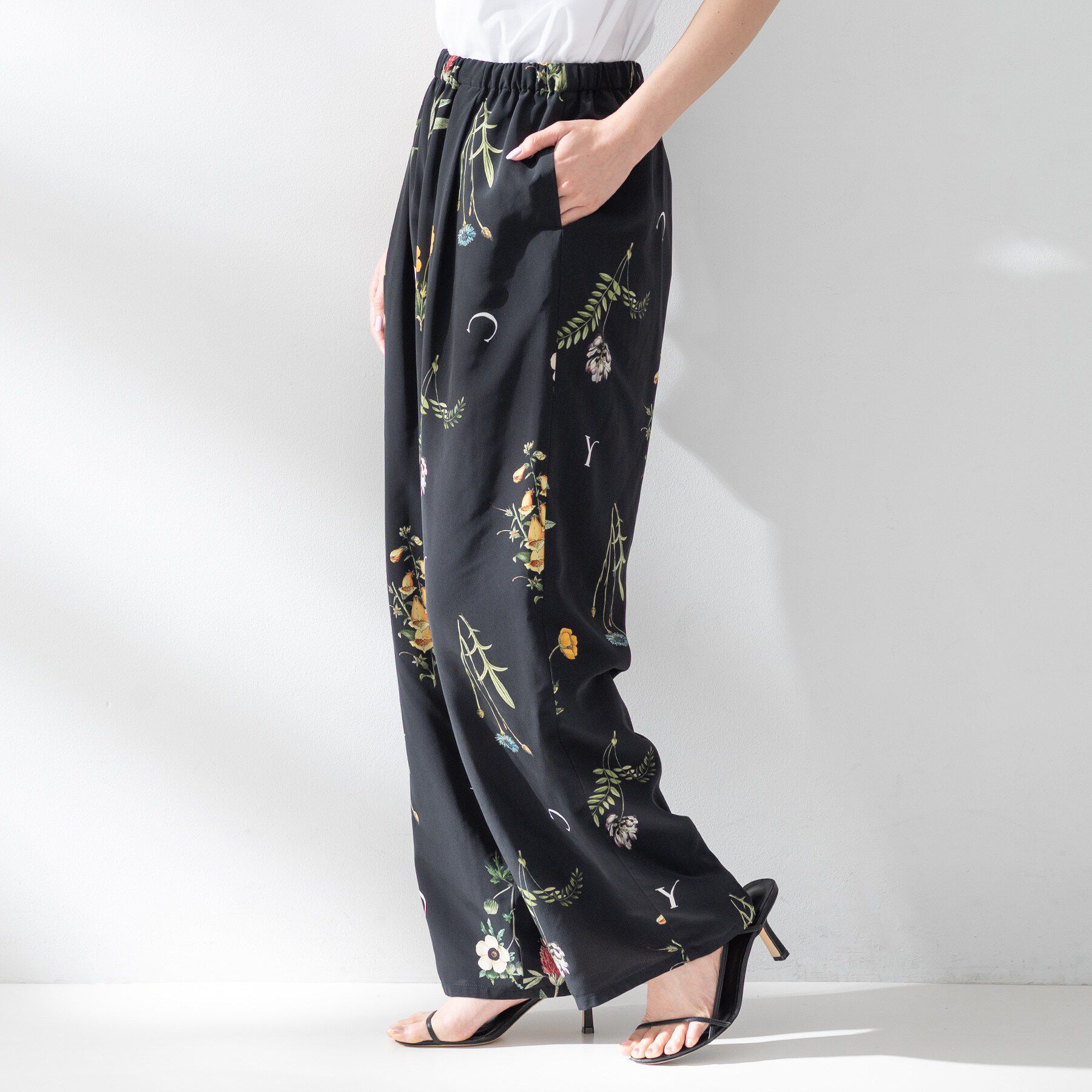 UNTITLED「【Liyoca】ボタニカルプリントイージーパンツ」|その他|