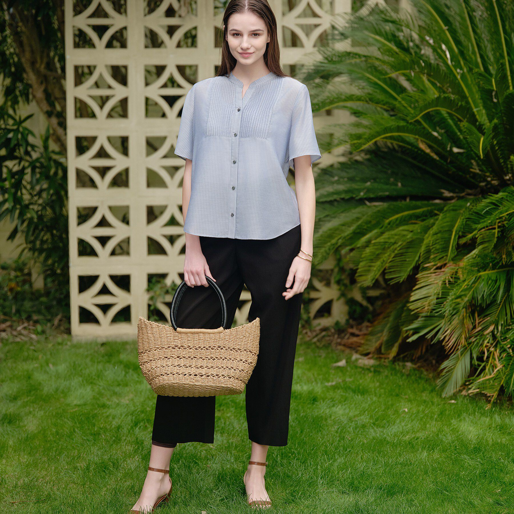 INDIVI「【洗える】シアーシャンブレーピンタックブラウス」|シャツ・ブラウス|