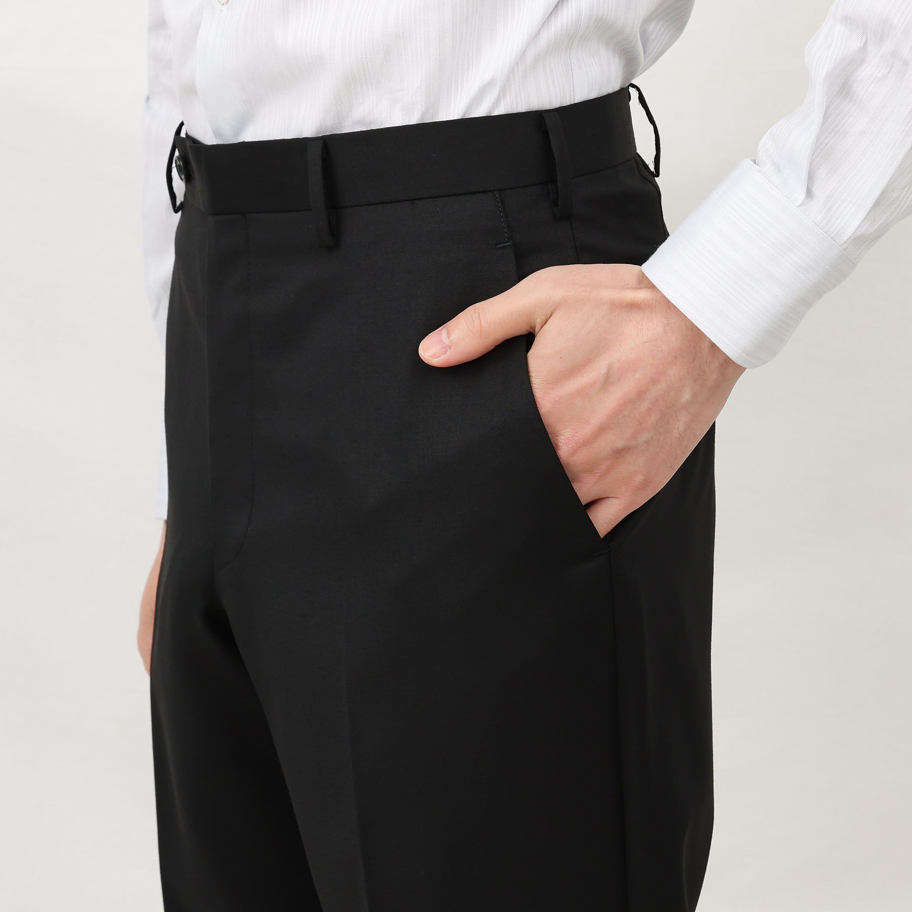 TAKEO KIKUCHI「【冠婚葬祭】無地 サージスーツ/3ピース対応可」|スーツ|