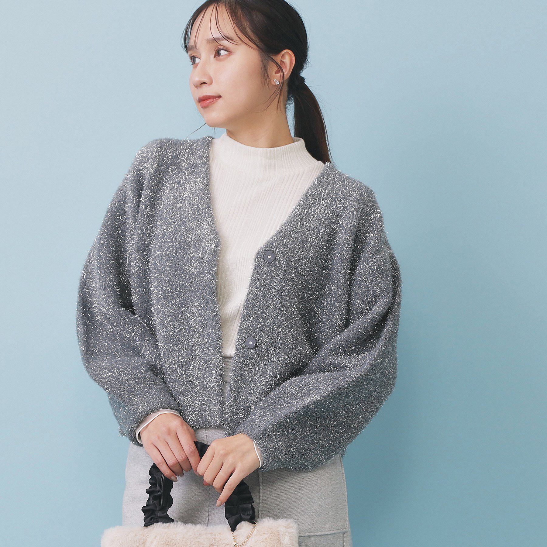 index「リボンブローチフィルムラメフェザーカーディガン【洗濯機OK】」|カーディガン|