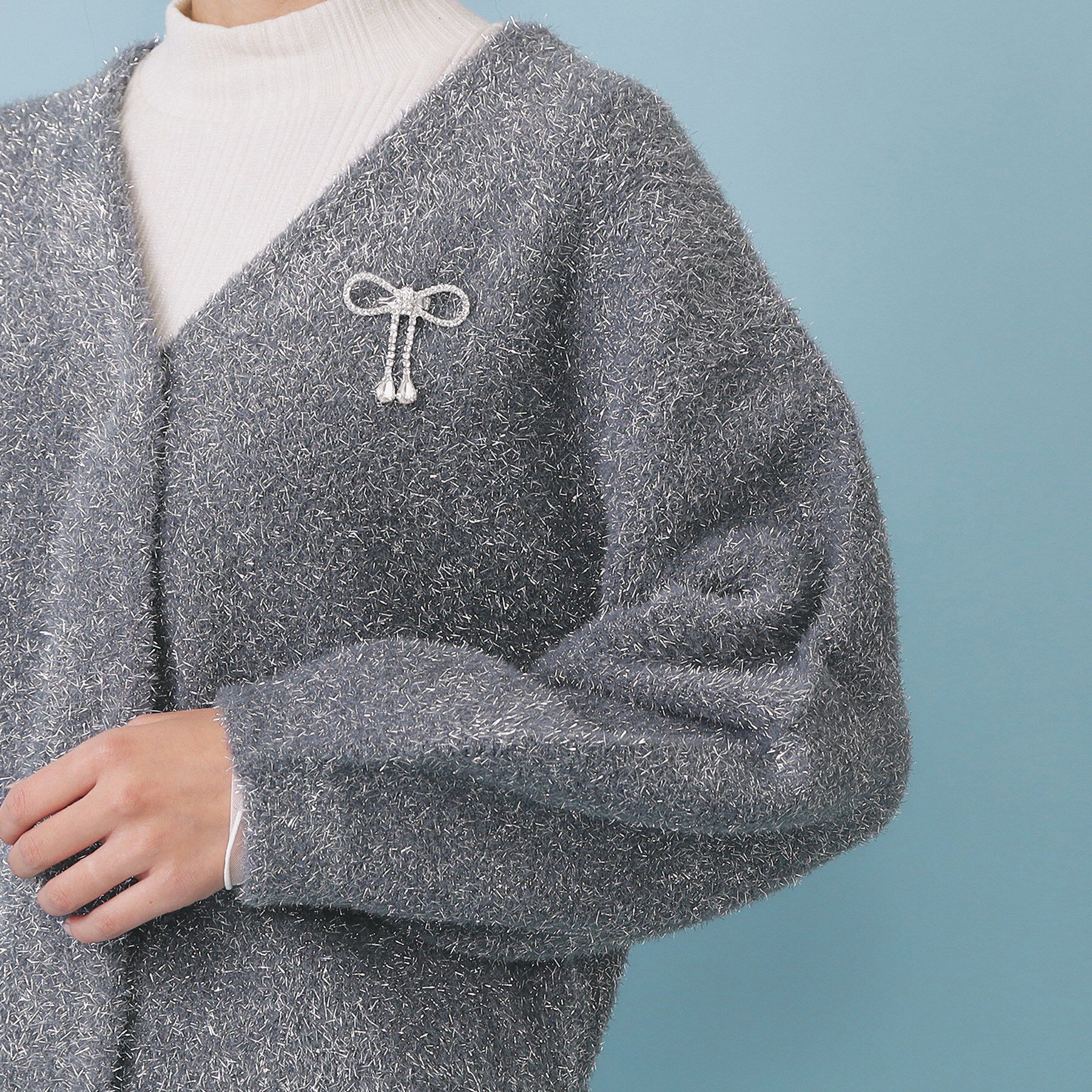 index「リボンブローチフィルムラメフェザーカーディガン【洗濯機OK】」|カーディガン|