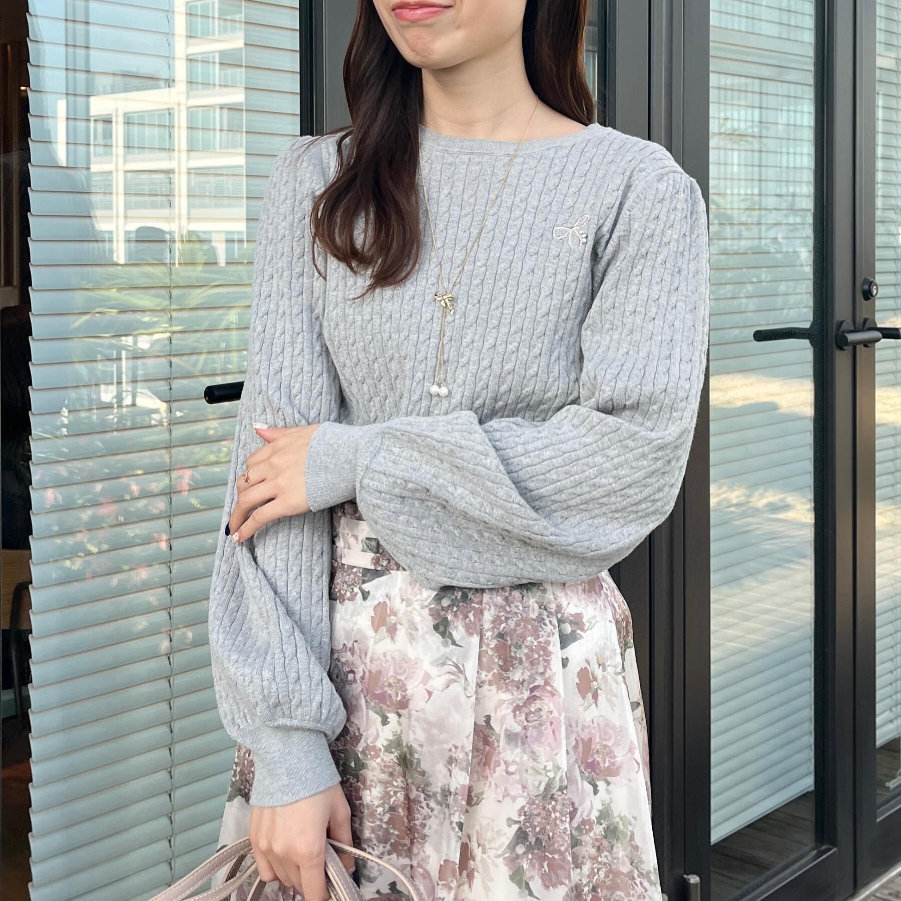 Couture broach「【洗える】リボンエンブロ細ケーブルニット」|ニット・セーター|