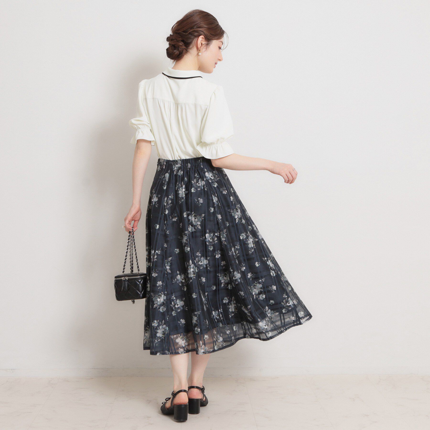 Couture broach「【洗える・着映え】シアーチェック フラワープリント スカート」|スカート|