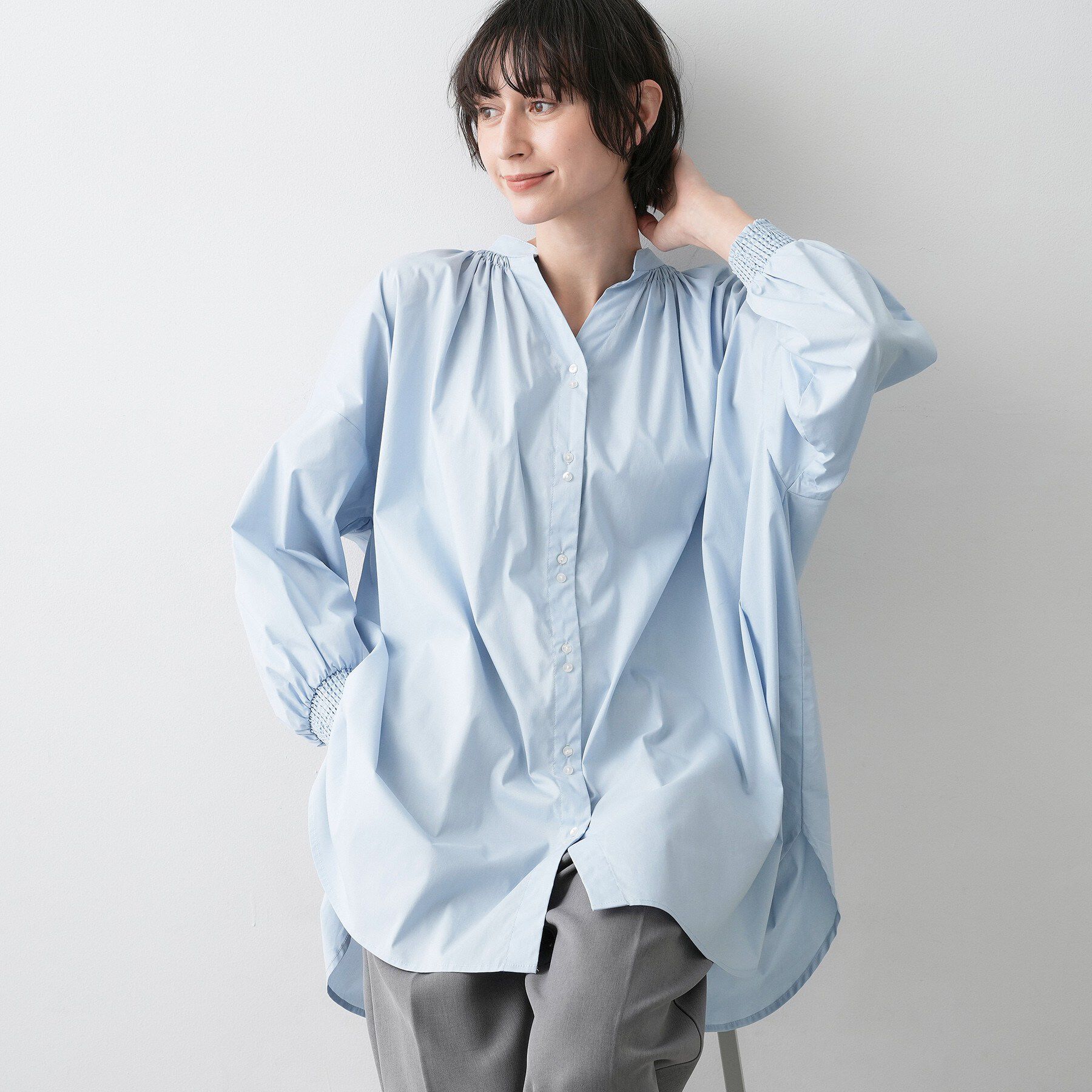 Dessin「【洗える】シャーリングネックチュニックシャツ」|チュニック|サックスブルー(09