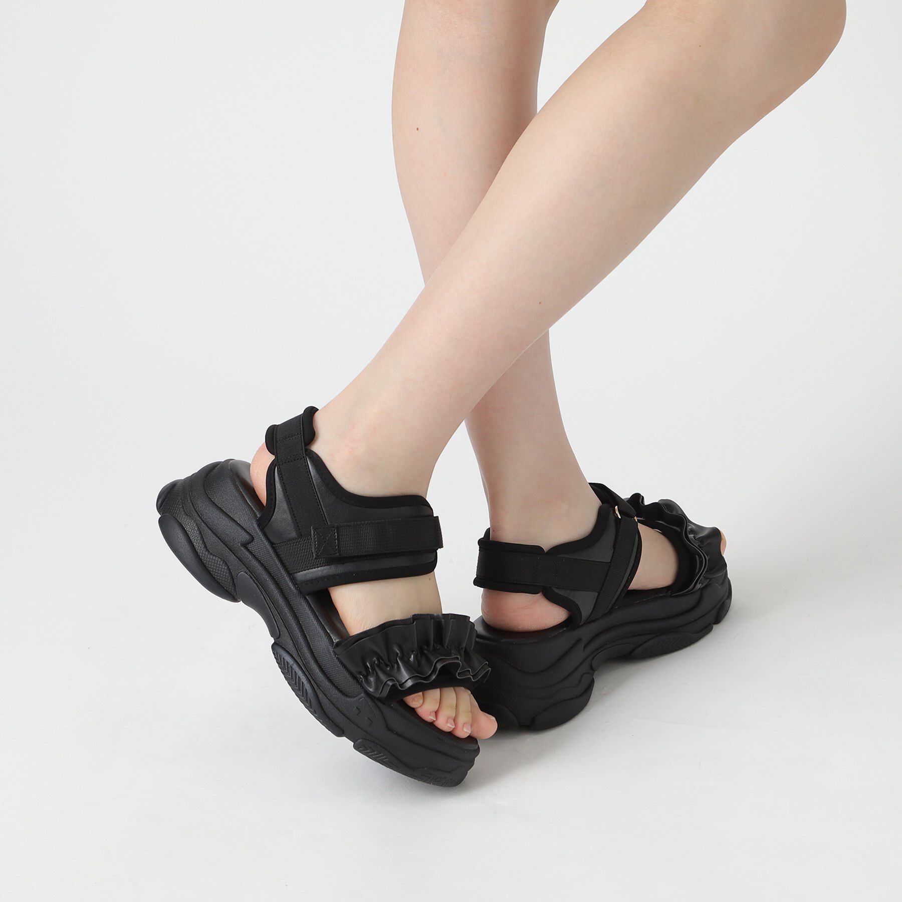 csT&P「厚底フリルスポサン」|サンダル|