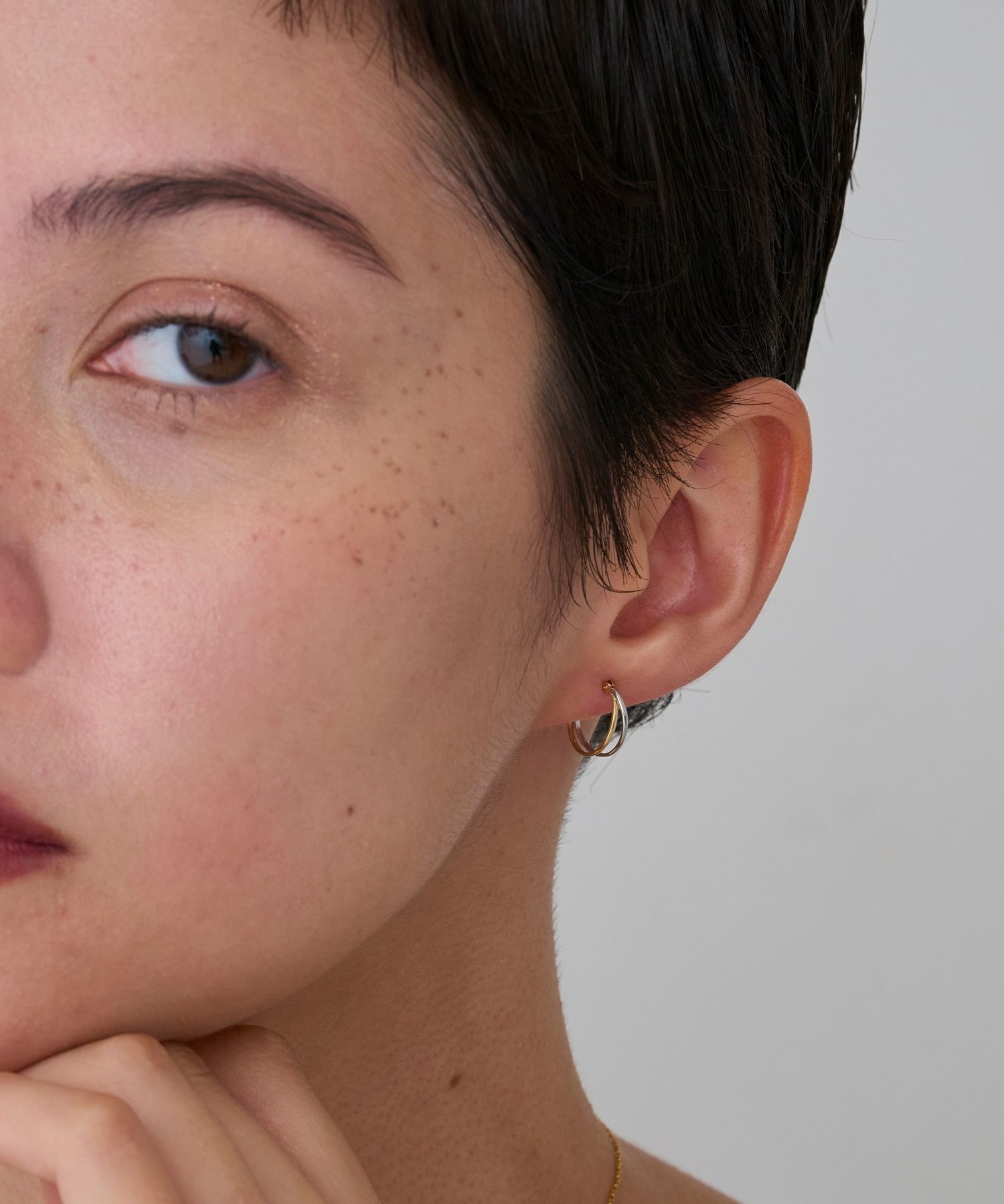 JUPITER「【K18YG,Pt900】ダブルラインコンビカラーフープピアス/金属アレルギー対応」|ピアス|