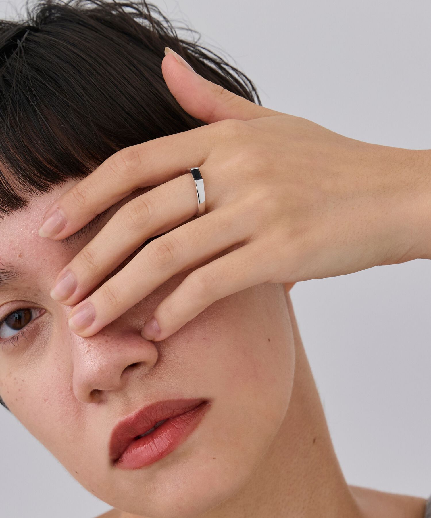 JUPITER「【SV】バケットカットオニキスミニマルリング/天然石/金属アレルギー対応　シルバー」|リング|