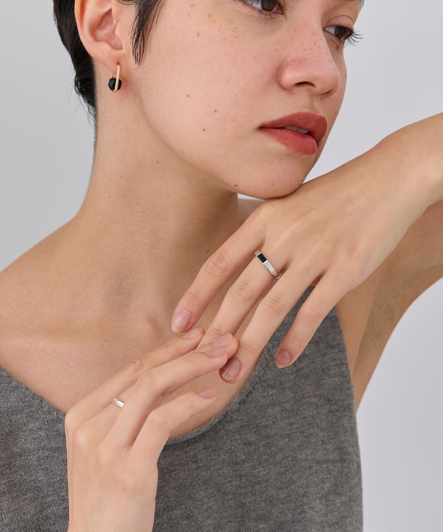 JUPITER「【SV】バケットカットオニキスミニマルリング/天然石/金属アレルギー対応　シルバー」|リング|