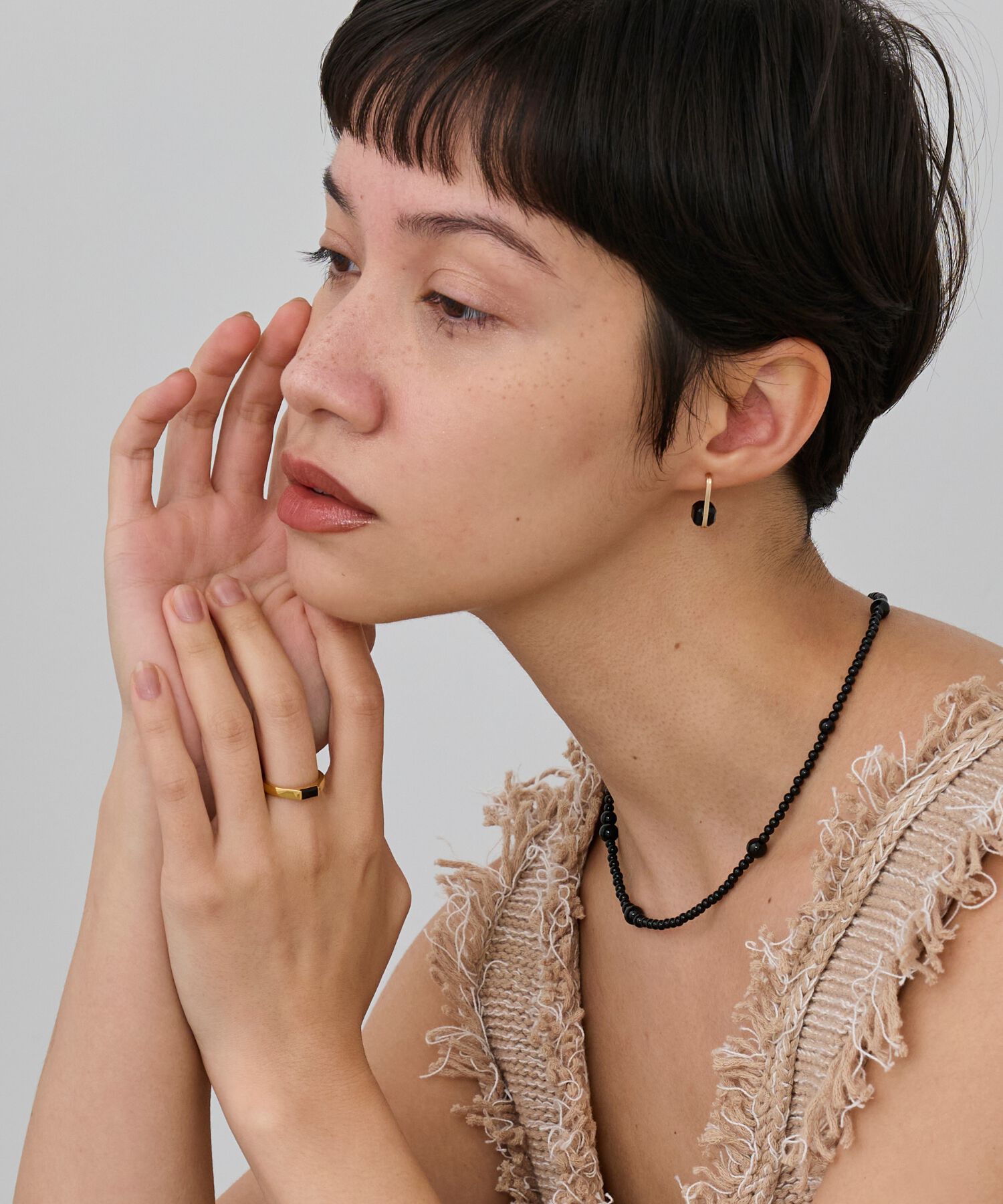 JUPITER「【K10】天然石キューブカットピアス オニキス」|ピアス|