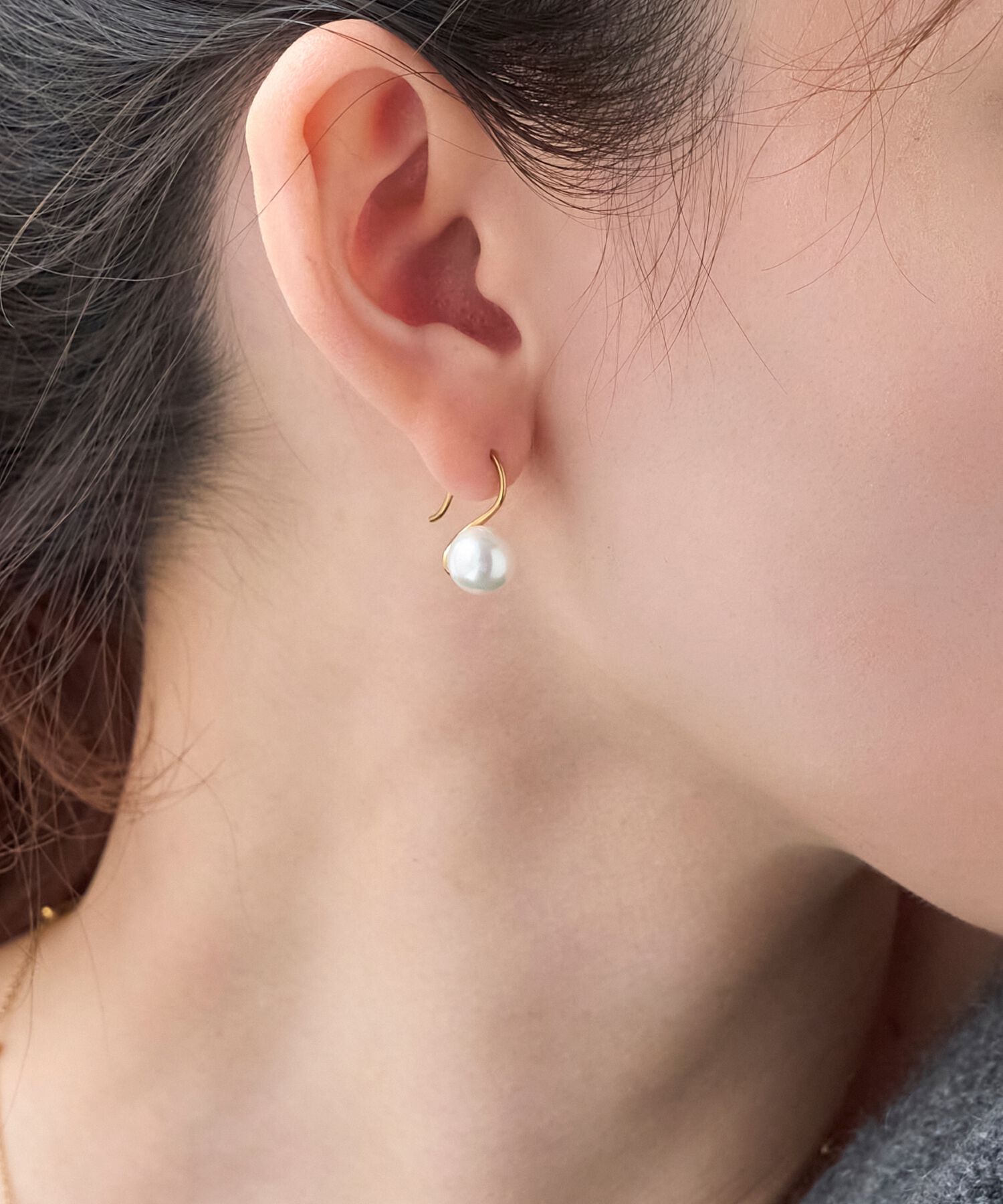 Phoebe「【金属アレルギー対応】デイリーパールフックピアス/サージカルステンレス」|ピアス|