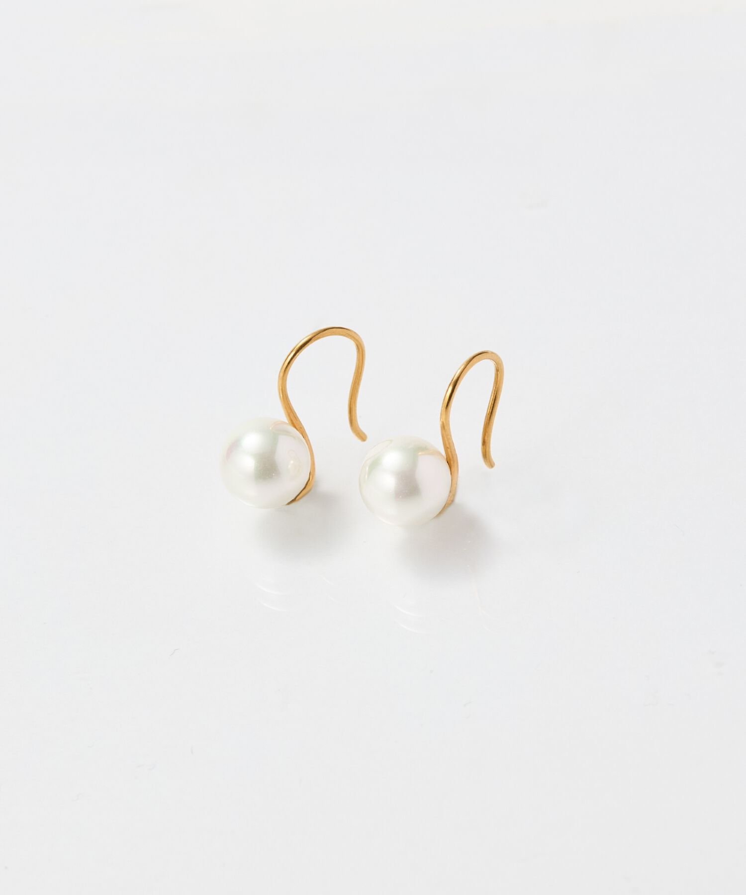 Phoebe「【金属アレルギー対応】デイリーパールフックピアス/サージカルステンレス」|ピアス|