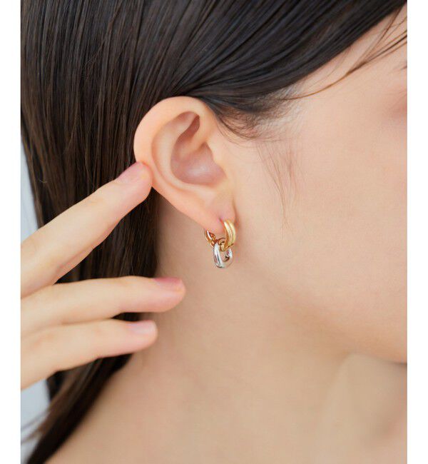 ete「チャーム ハグピアス バイカラー」|ピアス|