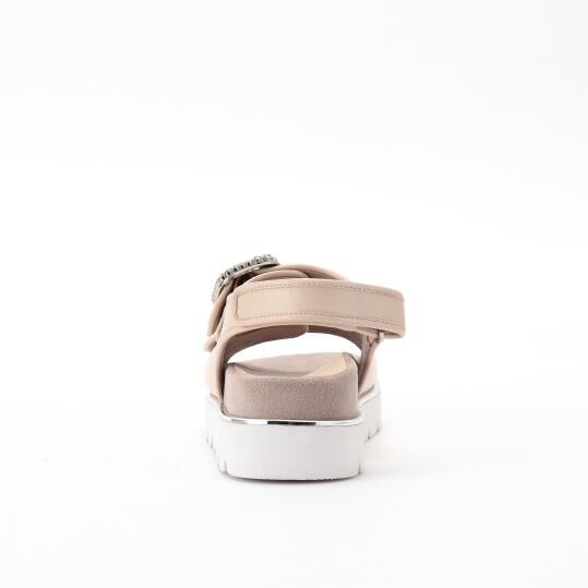 銀座かねまつ「OM250304SHPPIK 【本革】ビジュースポーツサンダル」|サンダル|