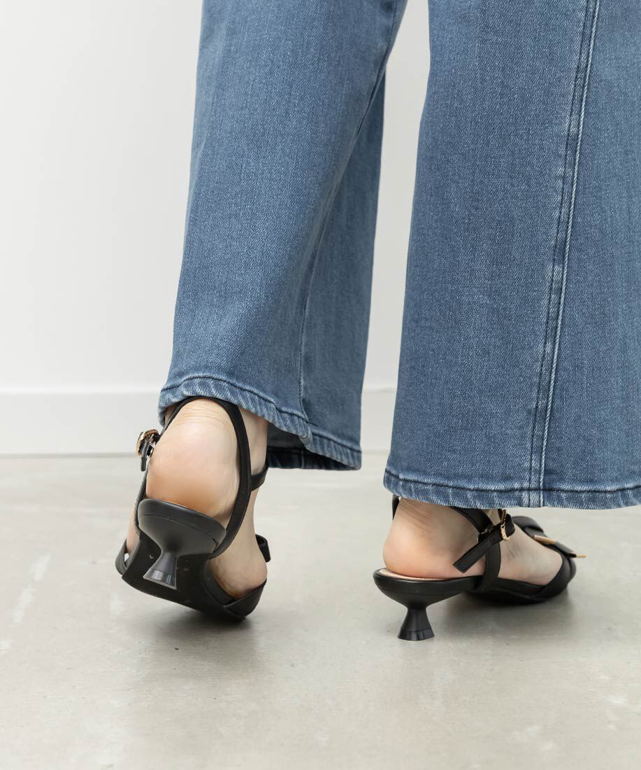  「リボンデザインポインテッドトゥサンダル」|サンダル|