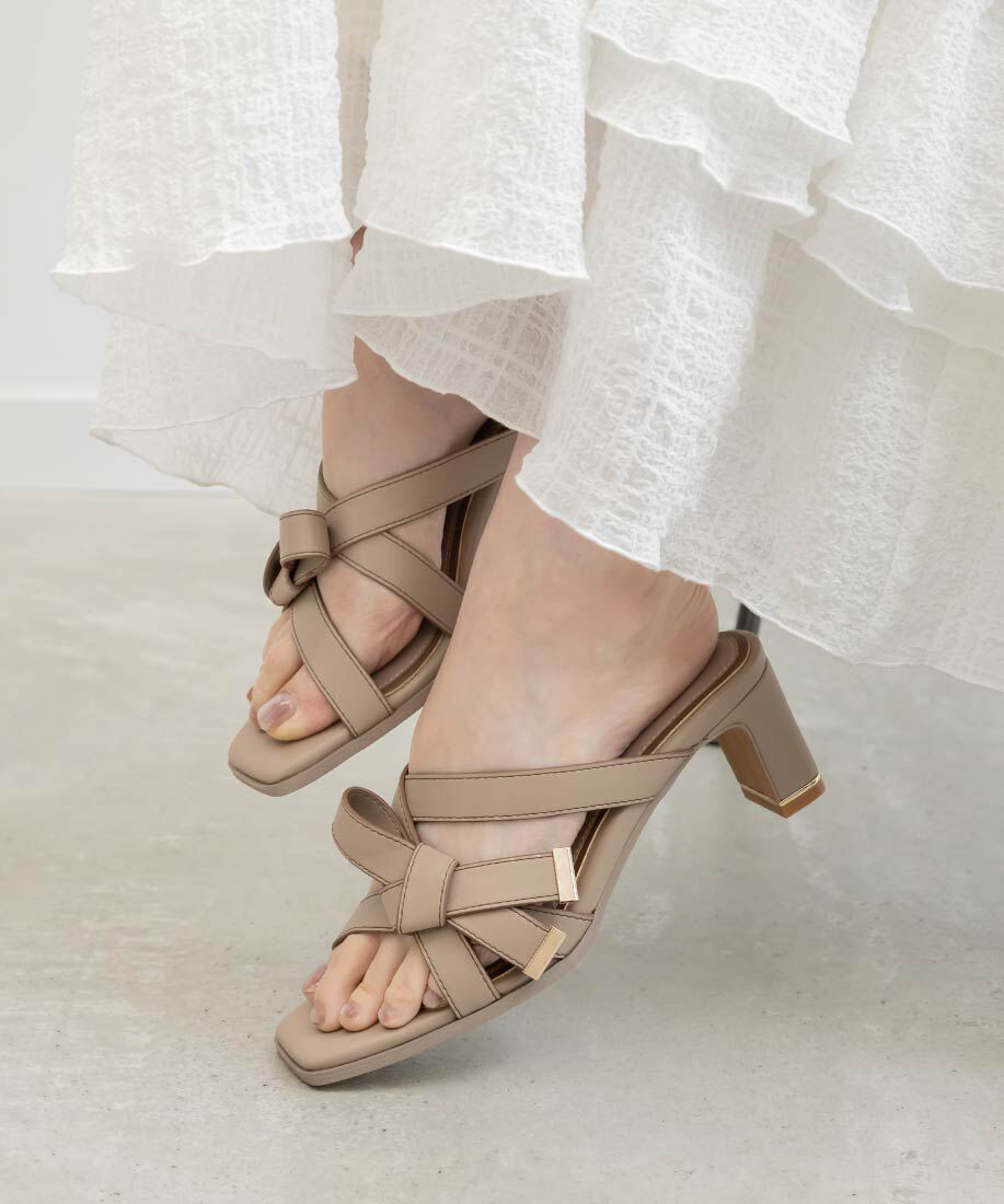  「アシンメトリーリボンミュールサンダル」|パンプス|グレージュ