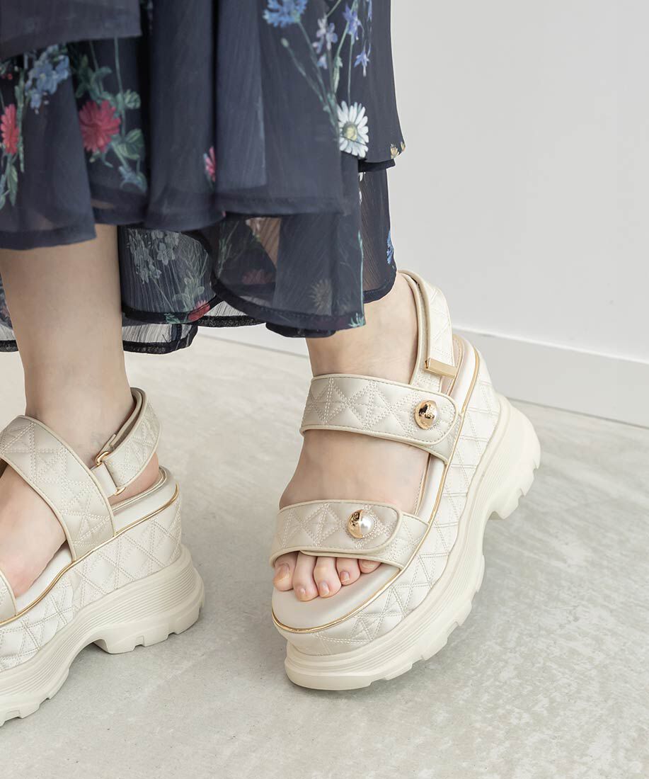  「パールパーツキルティングスポーツサンダル」|サンダル|