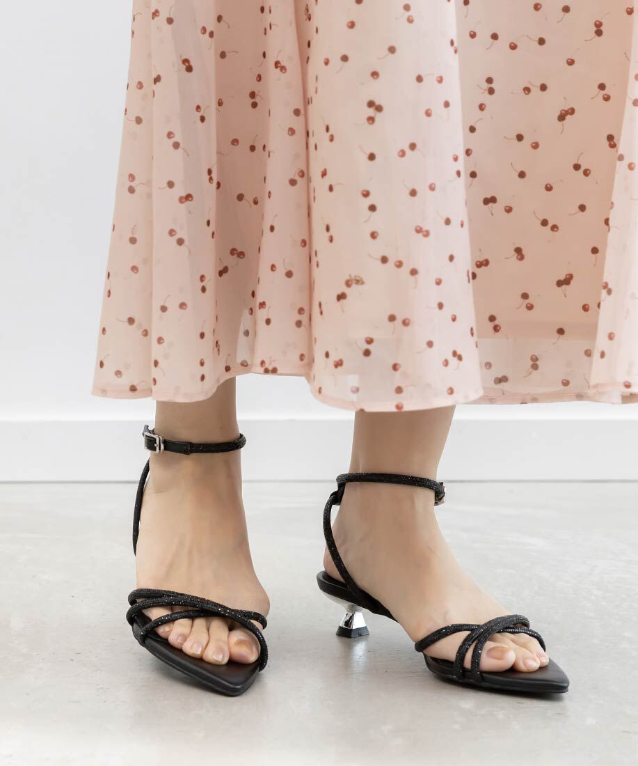  「ビジュークロスストラップサンダル」|サンダル|ブラック