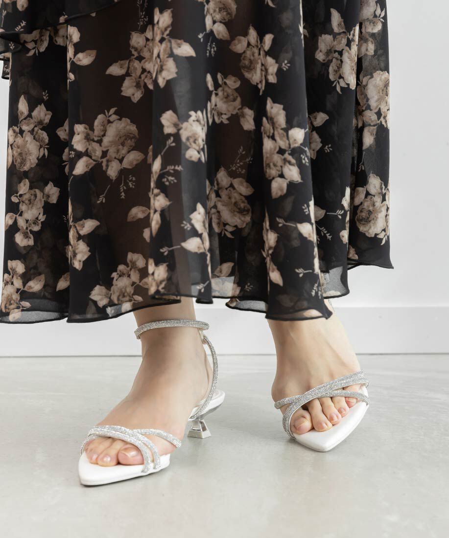  「ビジュークロスストラップサンダル」|サンダル|