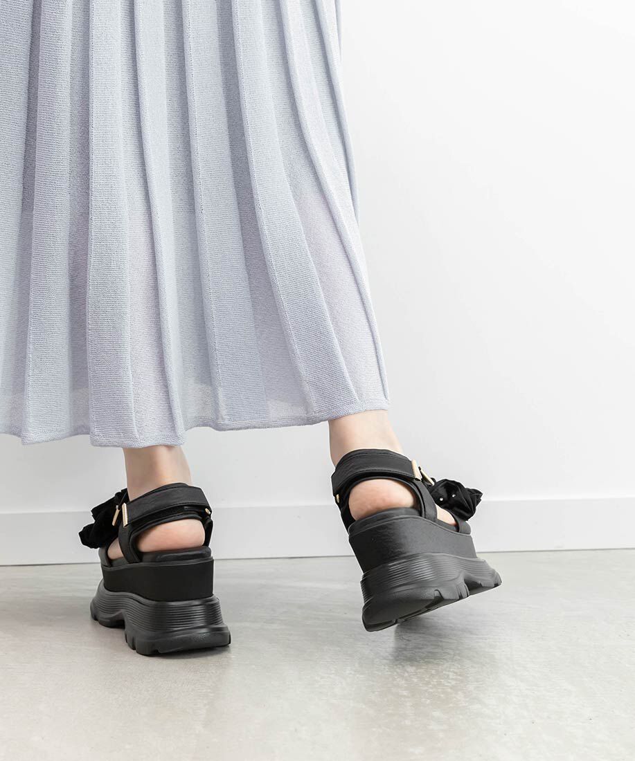  「ボリュームフリルスポーツサンダル」|サンダル|