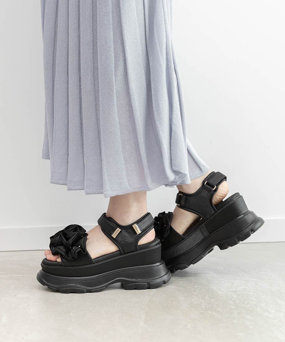  「ボリュームフリルスポーツサンダル」|サンダル|