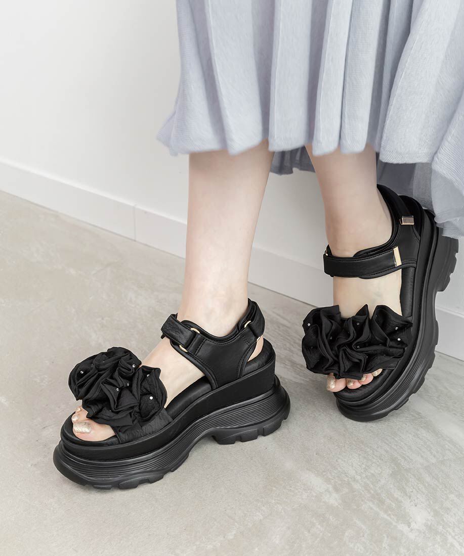  「ボリュームフリルスポーツサンダル」|サンダル|