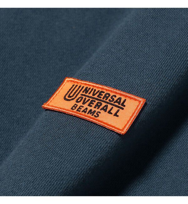 BEAMS「【別注】UNIVERSAL OVERALL / ロゴ クルーネック スウェット」|スウェット・ジャージ|