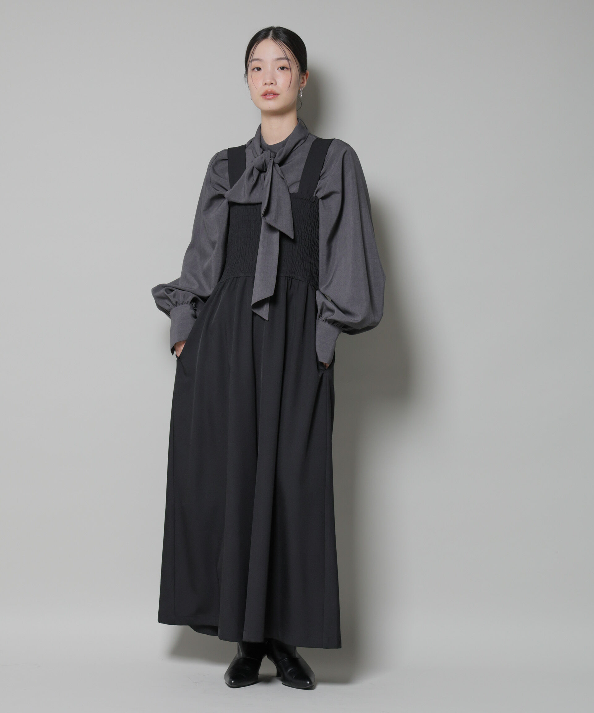 nano･universe「シャーリングサロペット」|ワンピース|ブラック