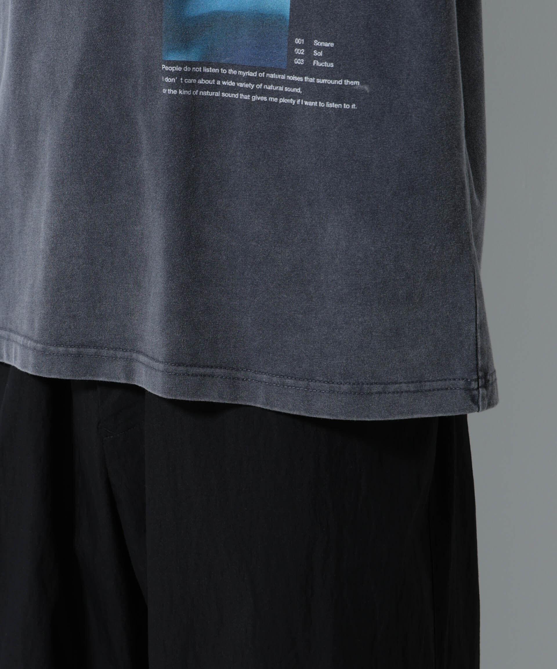 nano･universe「「A-C-Z」ピグメントグラフィックTシャツ 半袖」|Tシャツ・カットソー|